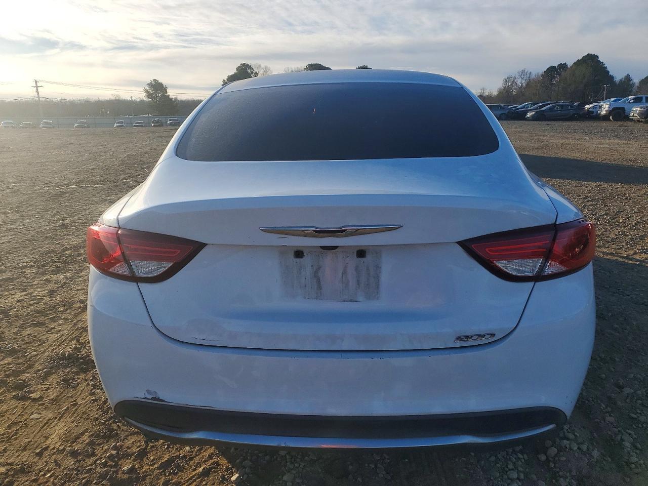 2015 Chrysler 200 - Image 6