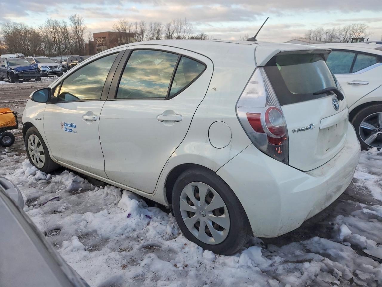 2013 Toyota Prius C - Фото 2
