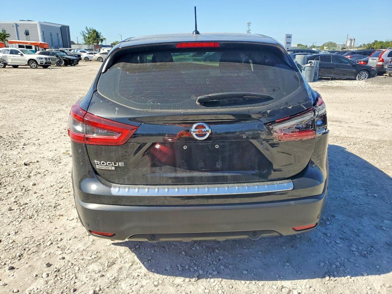 2020 Nissan Rogue Sport S - Фото 6
