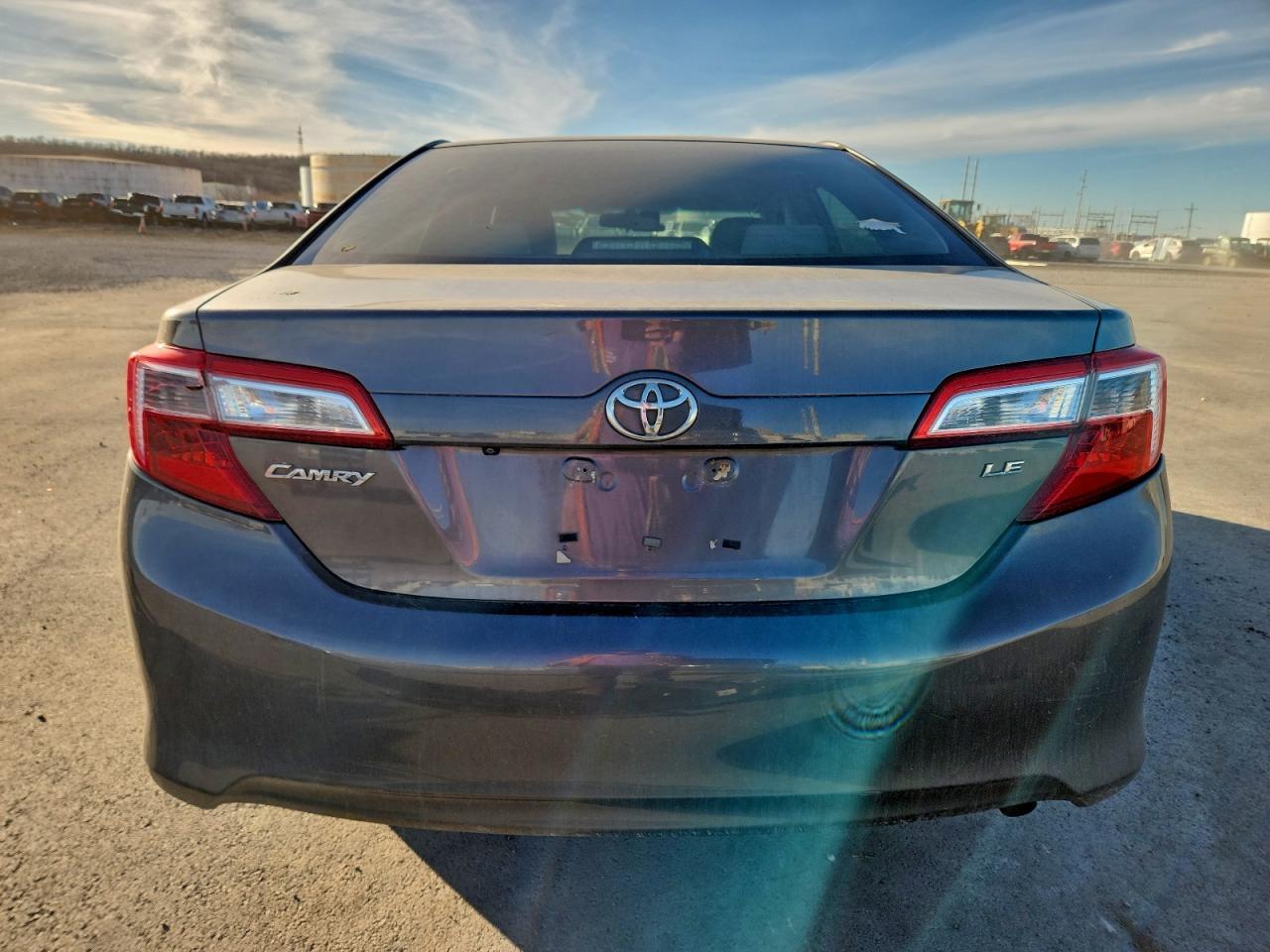 2014 Toyota Camry L - Фото 6