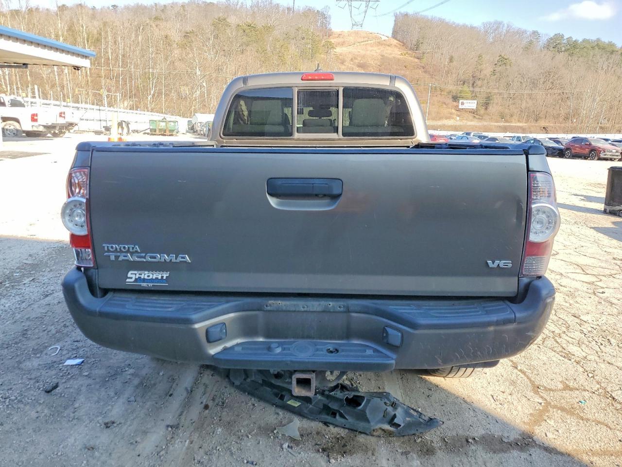 2012 Toyota Tacoma - Image 6