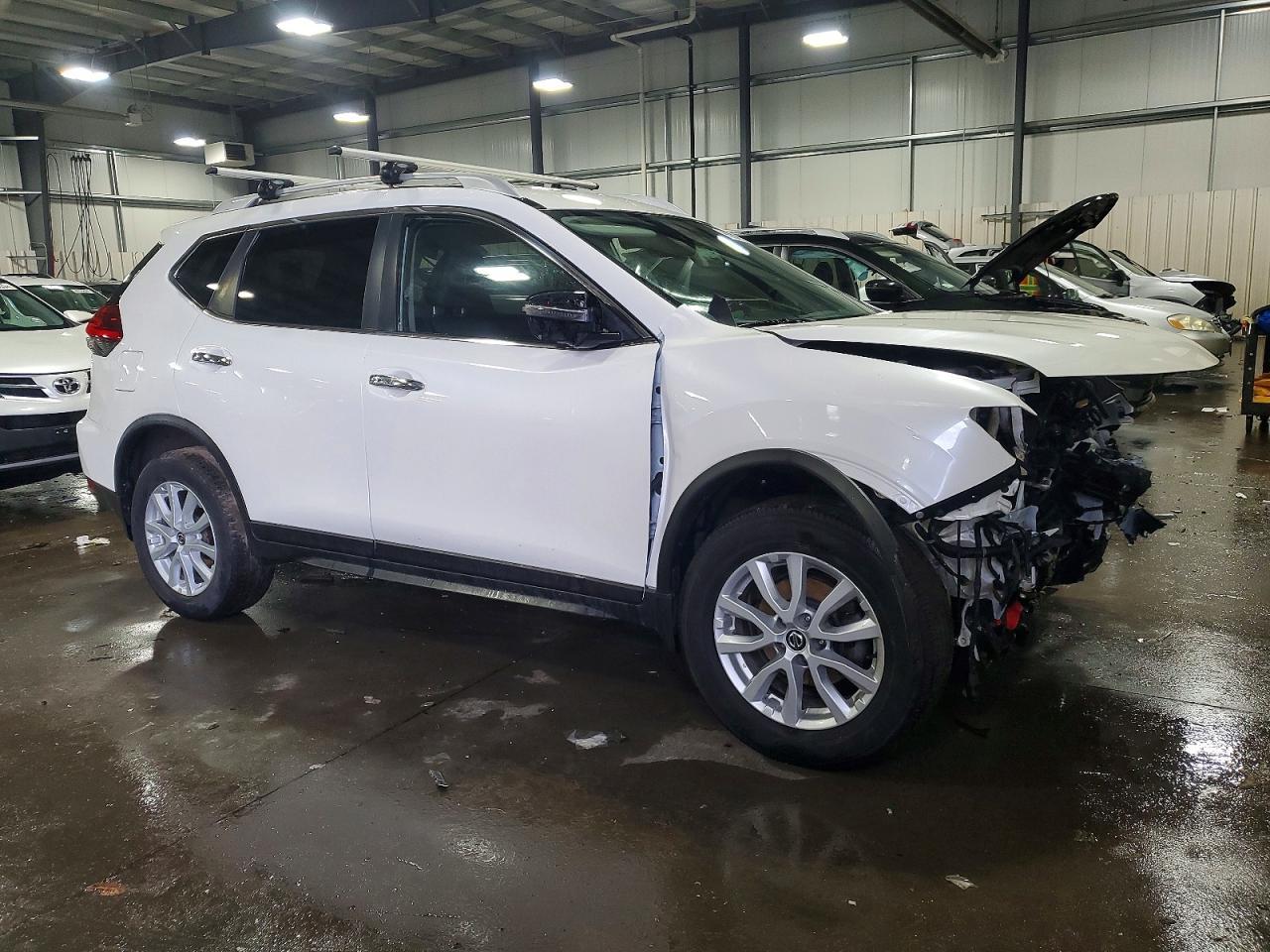 2018 Nissan Rogue Sv - Image 4