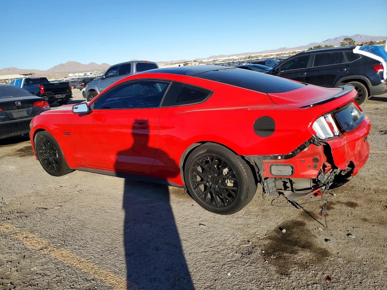 2017 Ford Mustang Gt - Фото 2