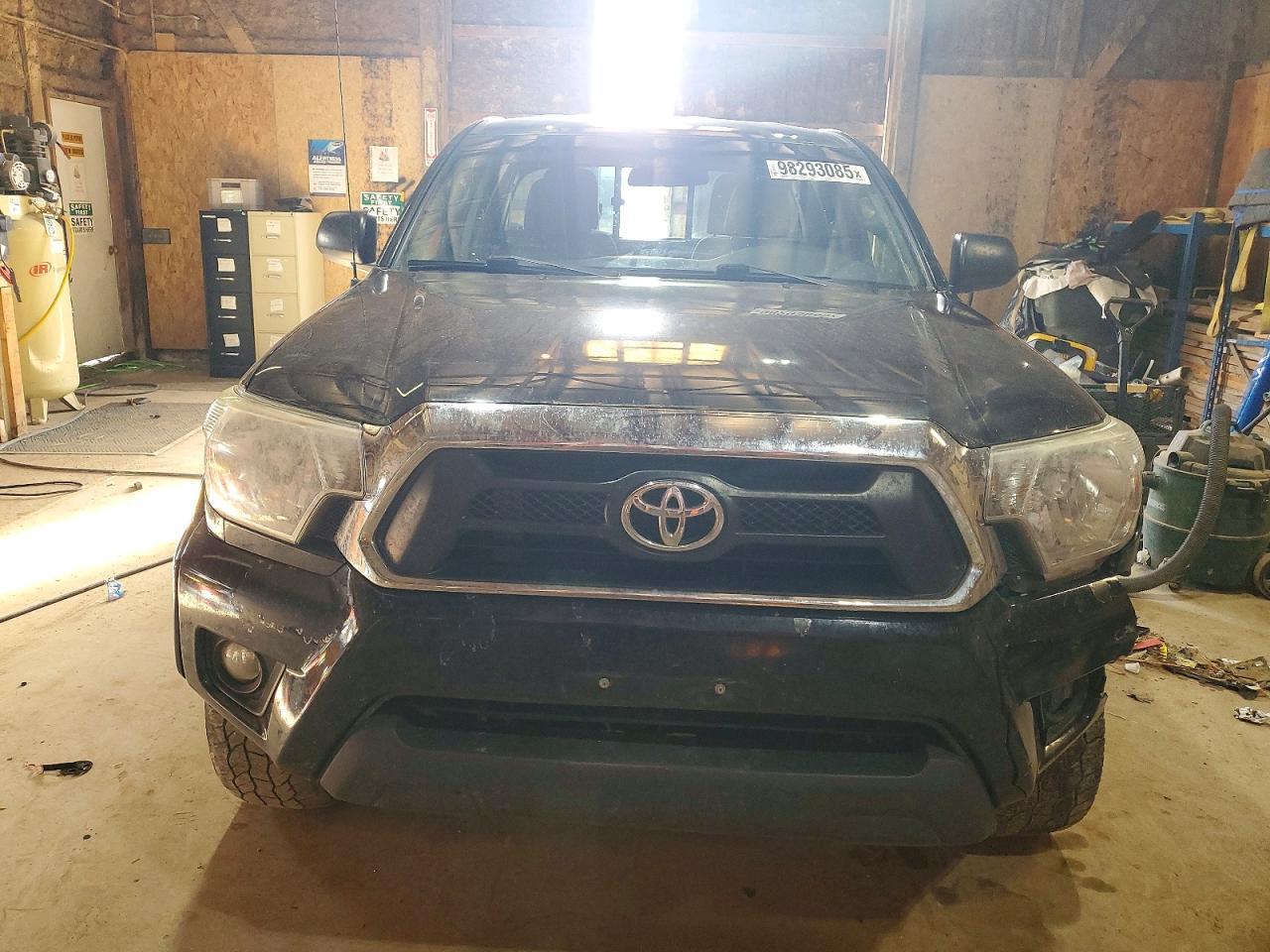 2014 Toyota Tacoma - Image 5