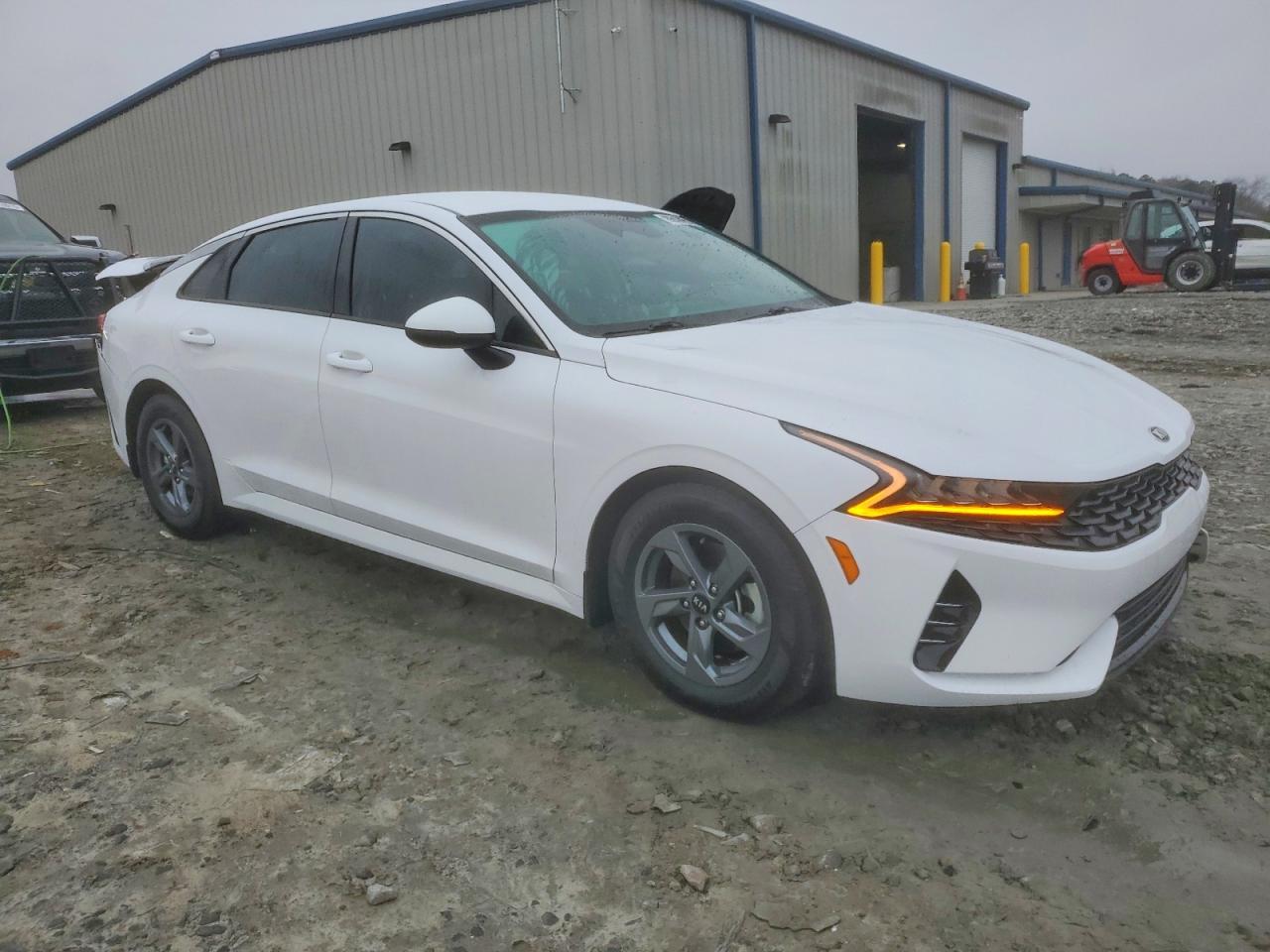 2021 Kia K5 Lx - Image 4