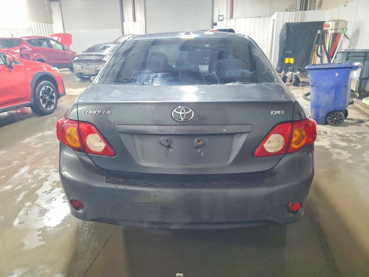 2010 Toyota Corolla - Фото 6
