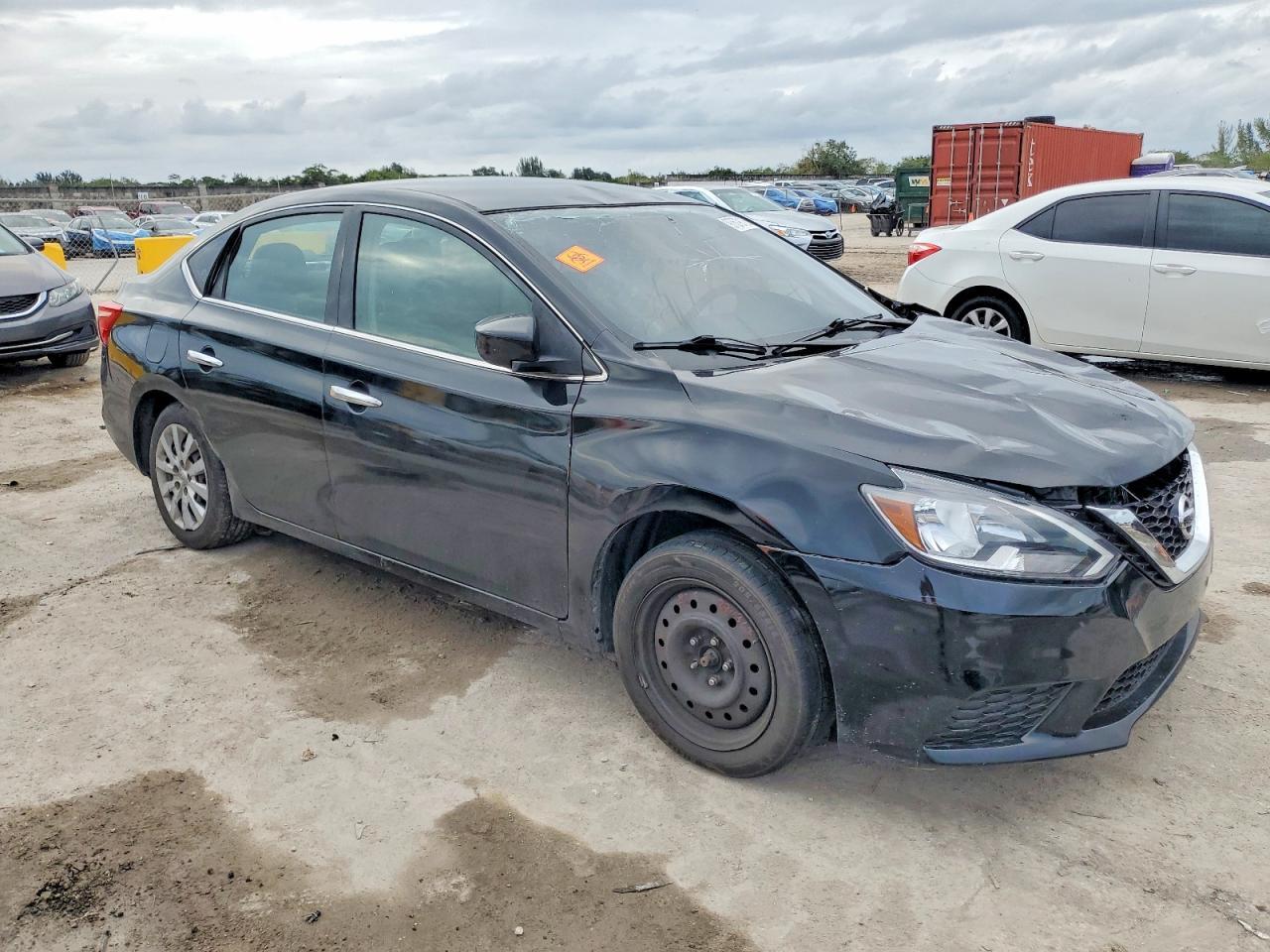 2016 Nissan Sentra S - Image 4