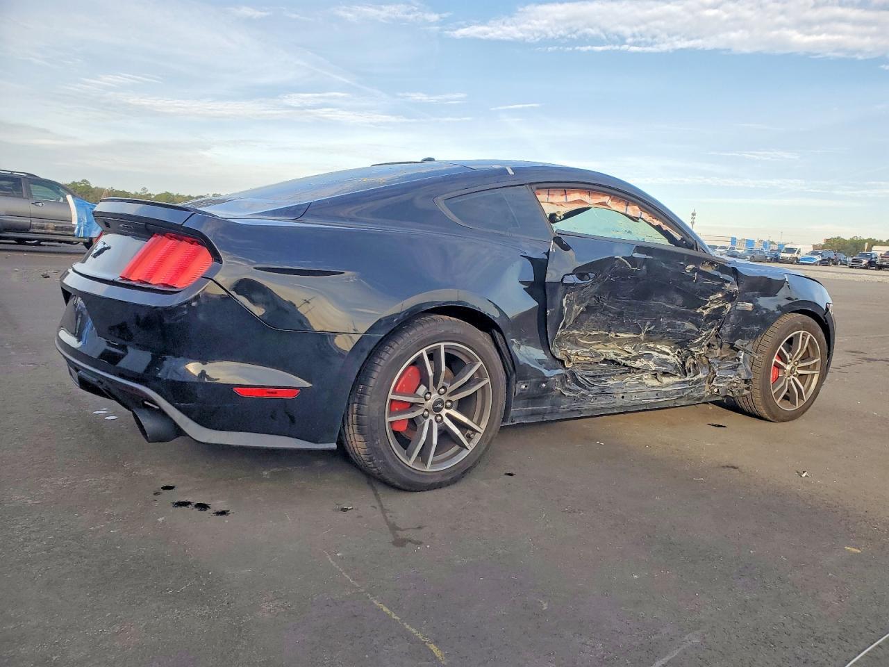 2016 Ford Mustang - Image 3