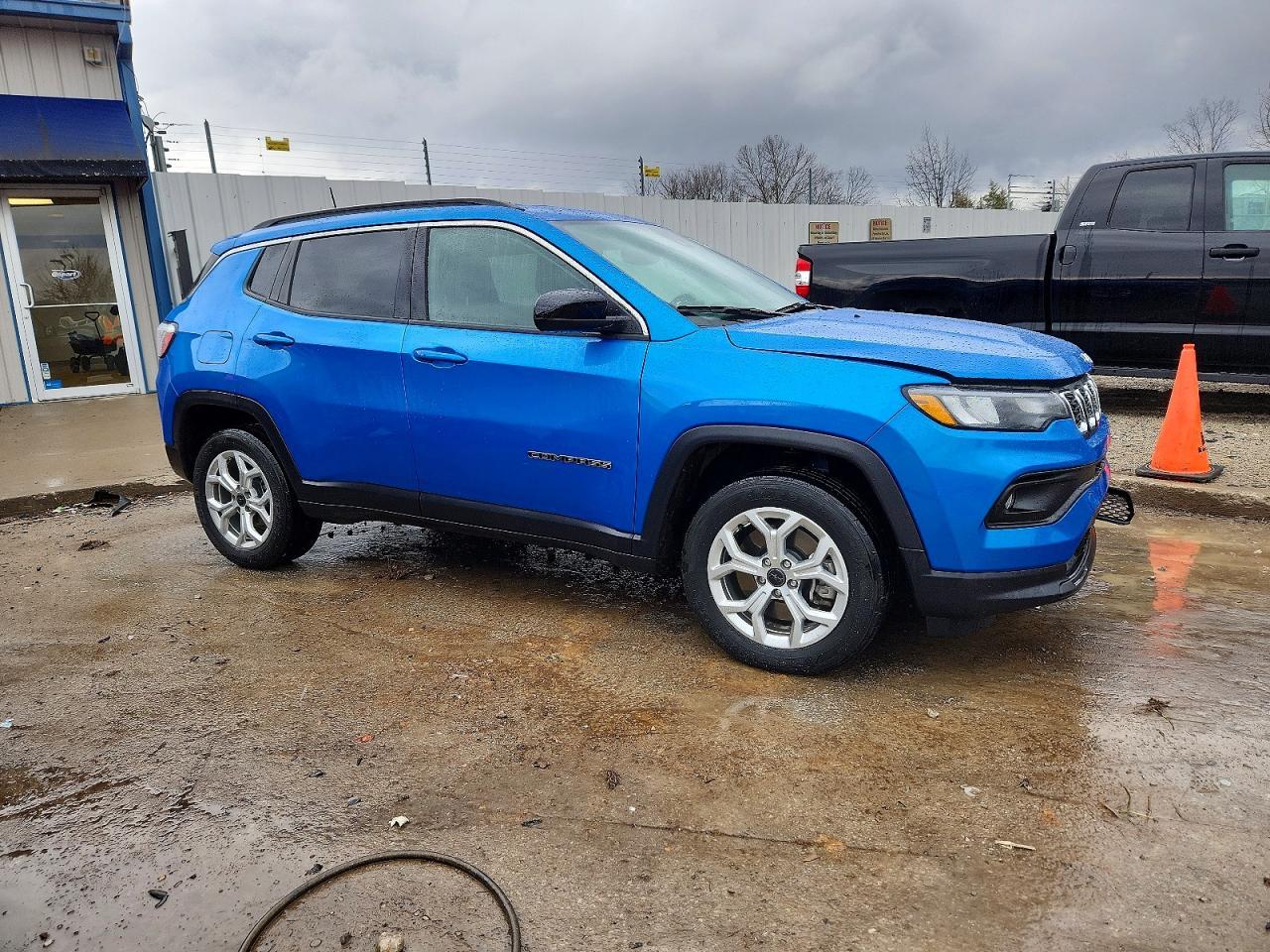 2025 Jeep Compass Latitude - Фото 4