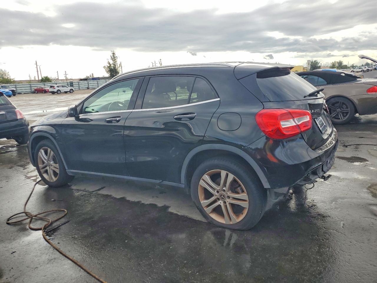 2019 Mercedes-Benz Gla 250 4Matic - Image 2