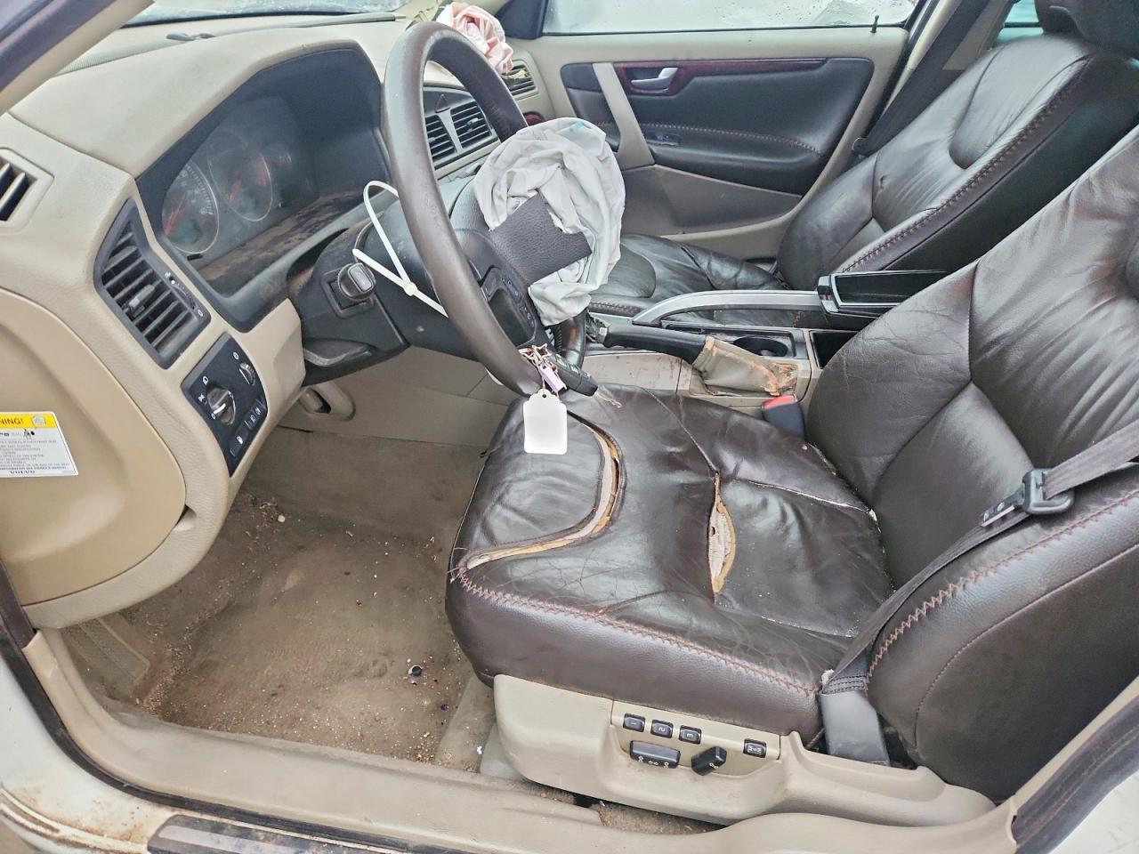 2004 Volvo Xc70 - Image 7