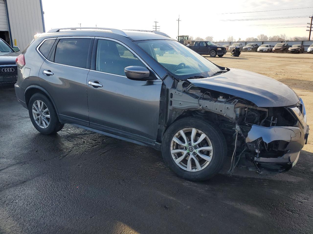2019 Niss Rogue - Image 4