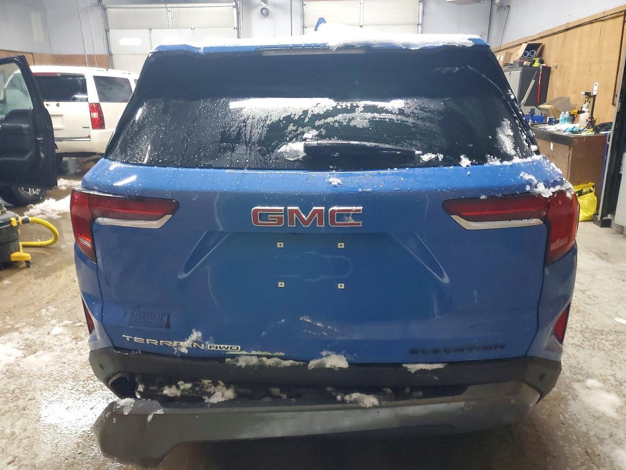 2025 GMC Terrain Elevation - Image 6