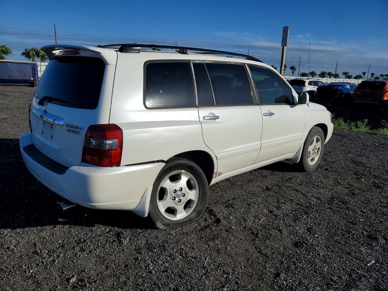 2006 Toyota Highlander Limited - Image 3