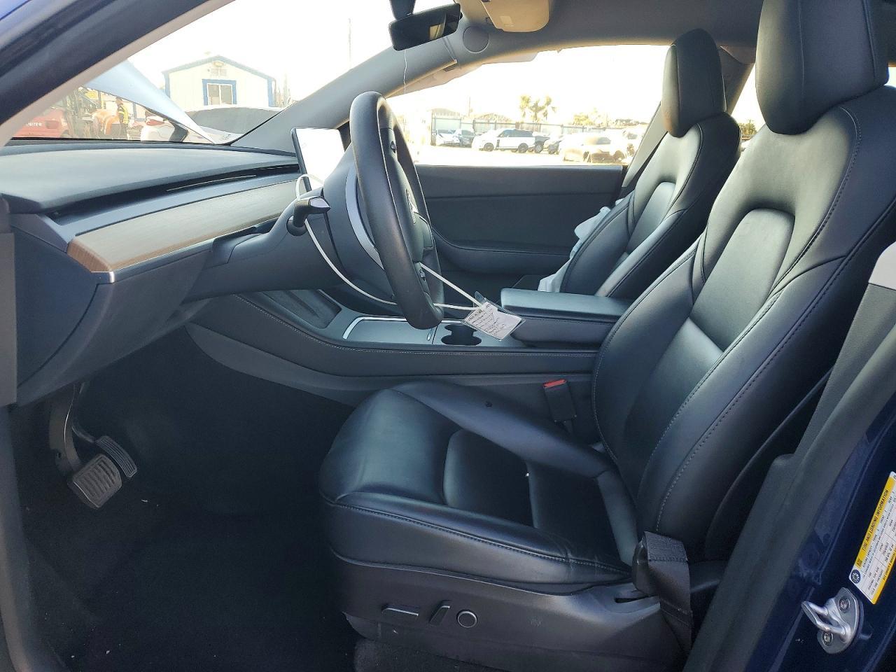 2022 Tesla Model Y - Image 7