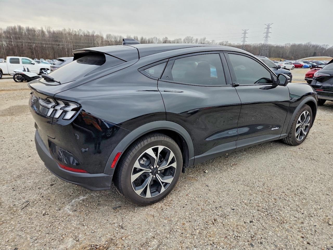 2025 Ford Mustang Mach-E Select - Image 3