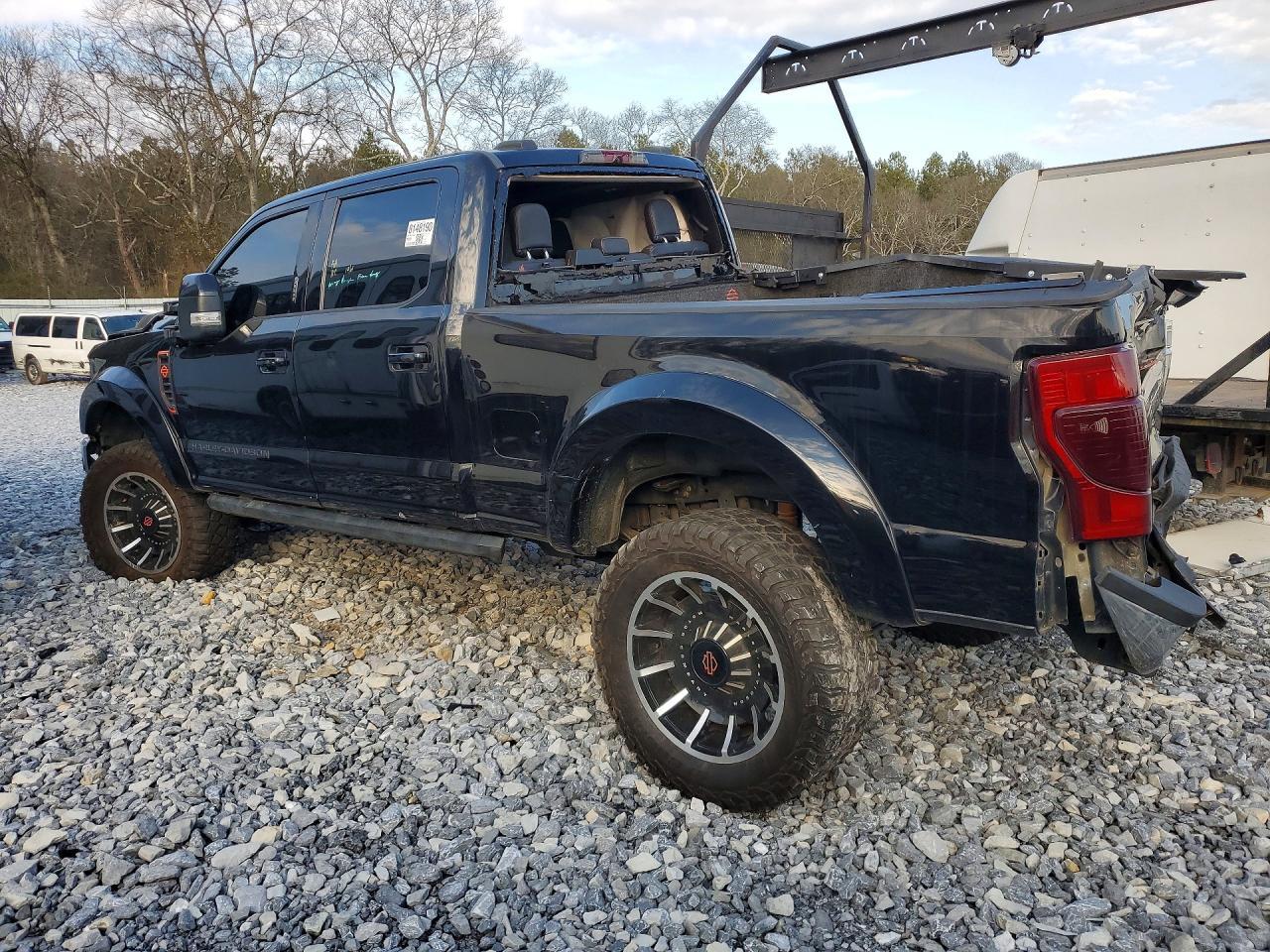2021 Ford F250 Super Duty - Фото 2