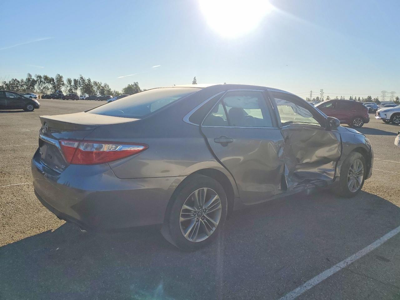 2017 Toyota Camry Le - Image 3