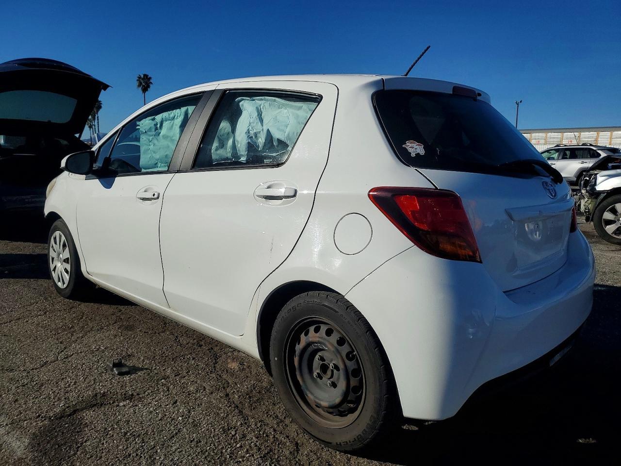 2017 Toyota Yaris L - Фото 2