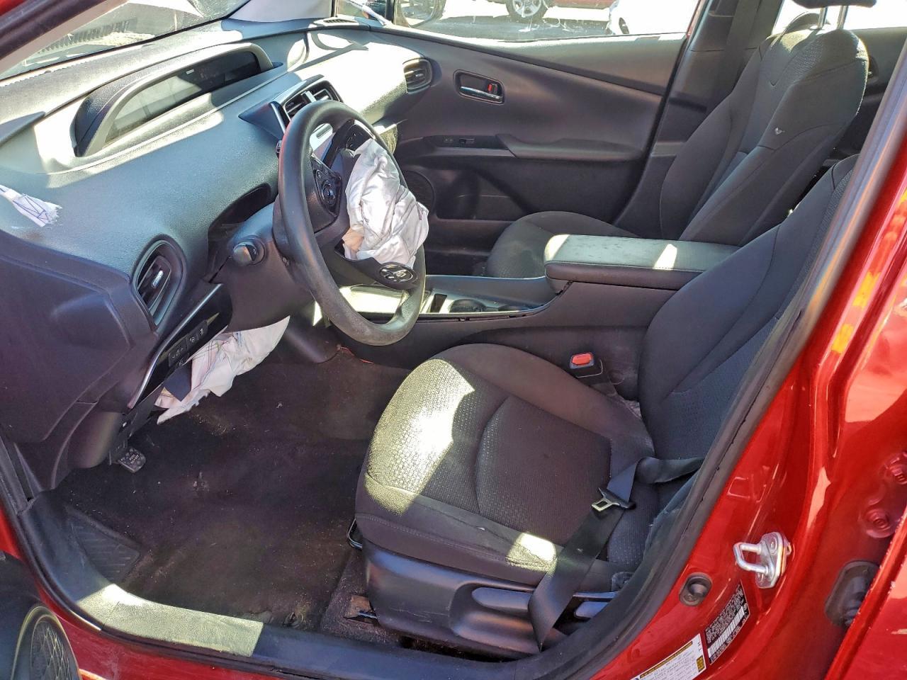 2019 Toyota Prius - Image 7