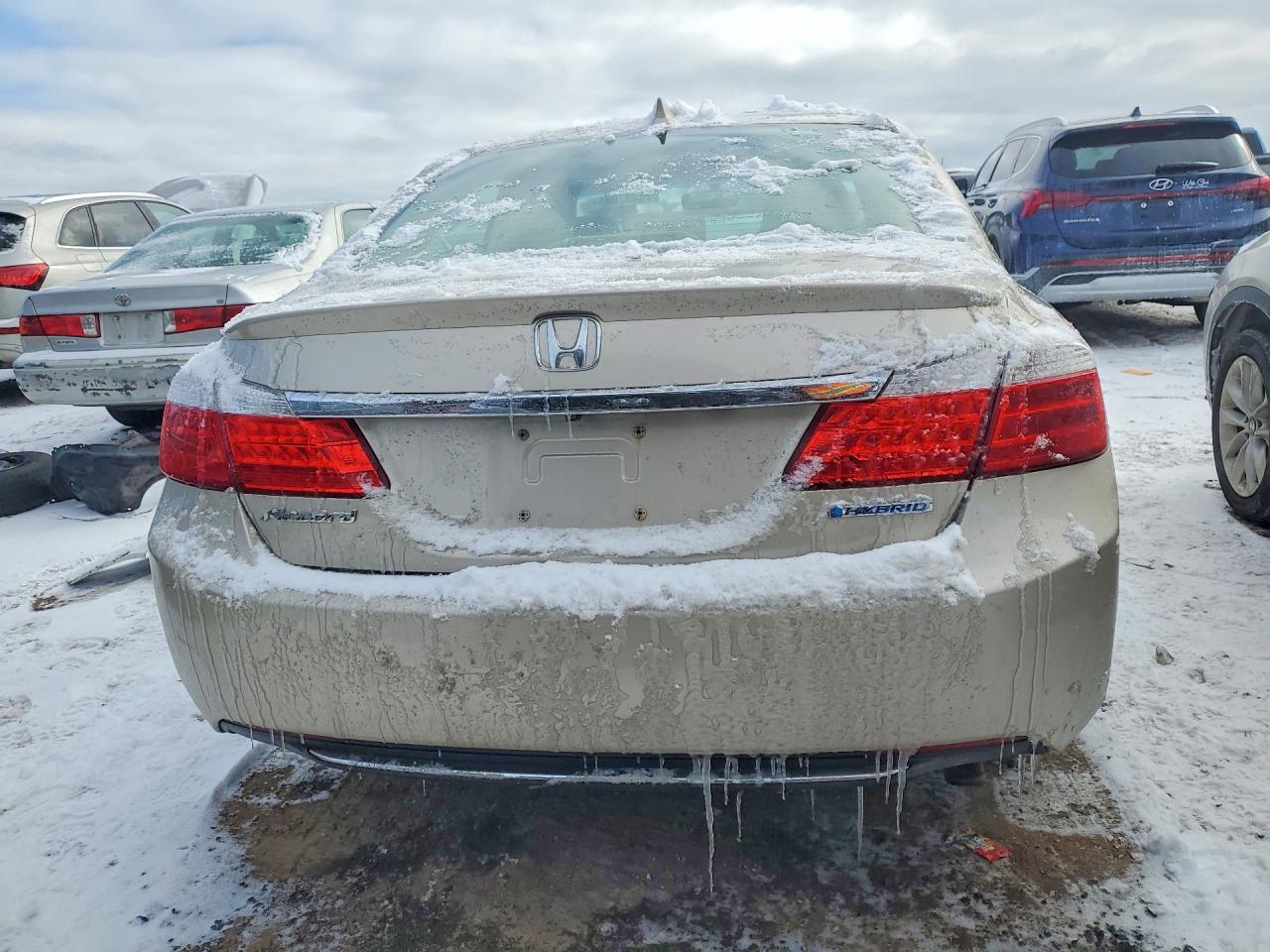 2014 Honda Accord Hybrid - Image 6