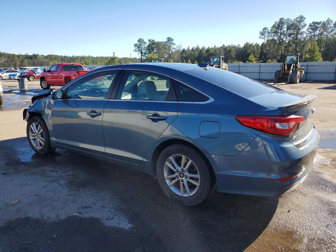 2017 Hyundai Sonata Se - Фото 2