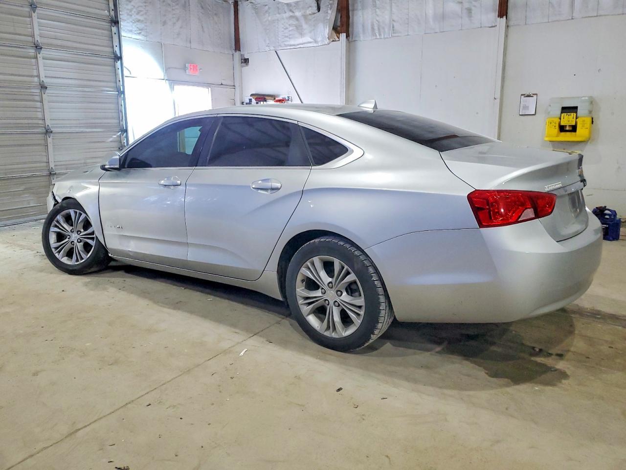 2014 Chevrolet Impala Lt - Image 2