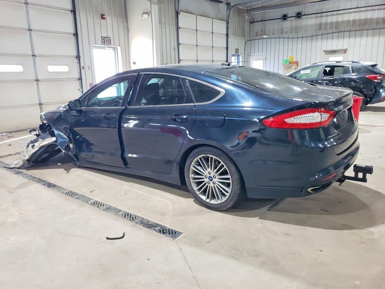 2014 Ford Fusion Se - Фото 2
