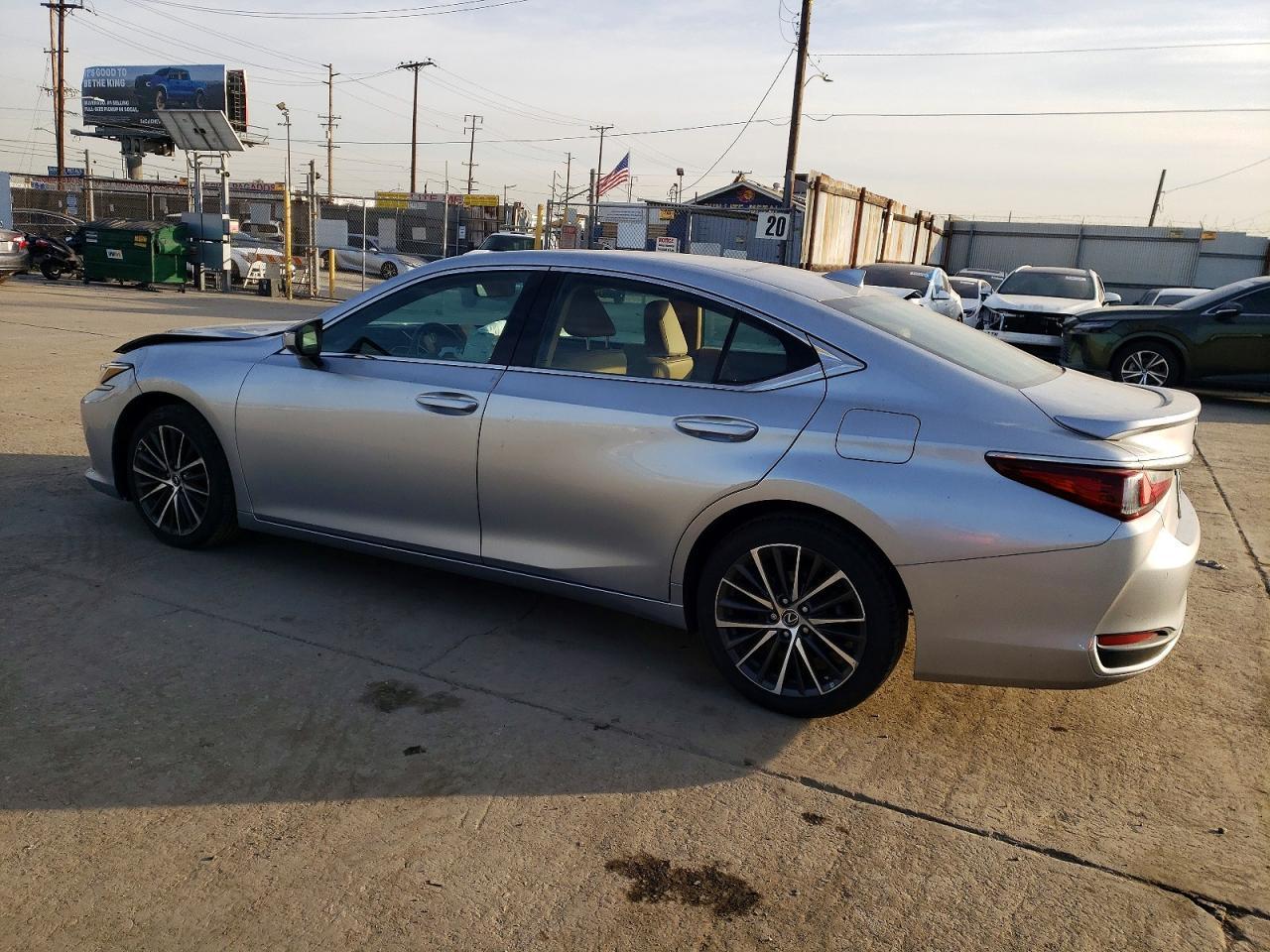 2023 Lexus Es 300H Base - Фото 2