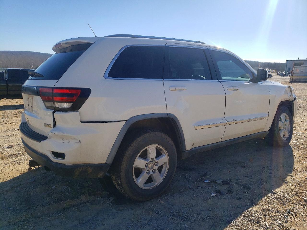 2011 Jeep Grandcherokee - Image 3