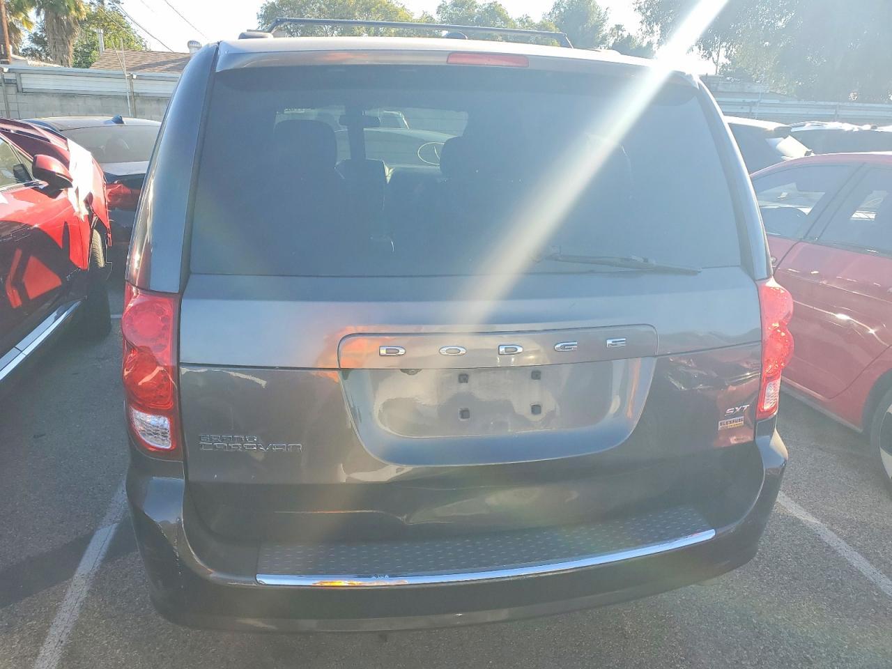 2017 Dodge Grand Caravan Sxt - Фото 6