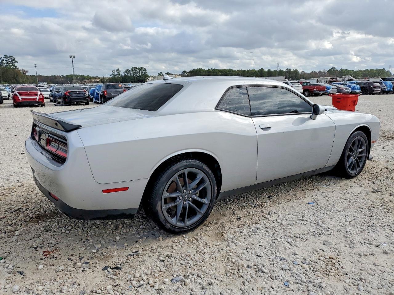 2022 Dodge Challenger Gt - Фото 3