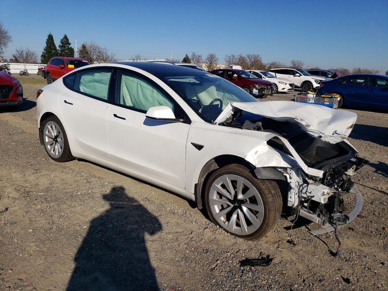 2022 Tesla Model 3 - Фото 4
