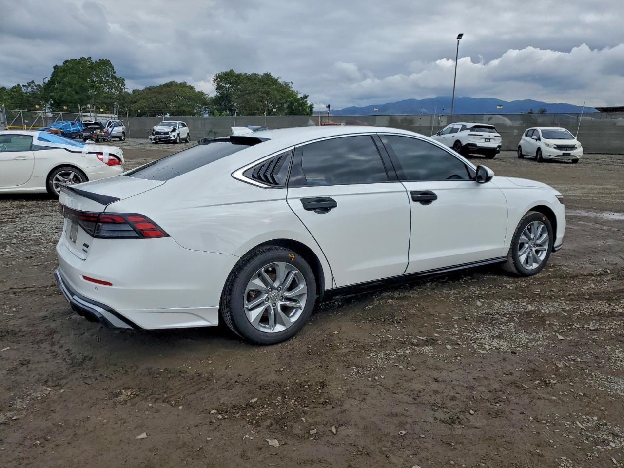 2023 Honda Accord Hybrid Exl - Фото 3