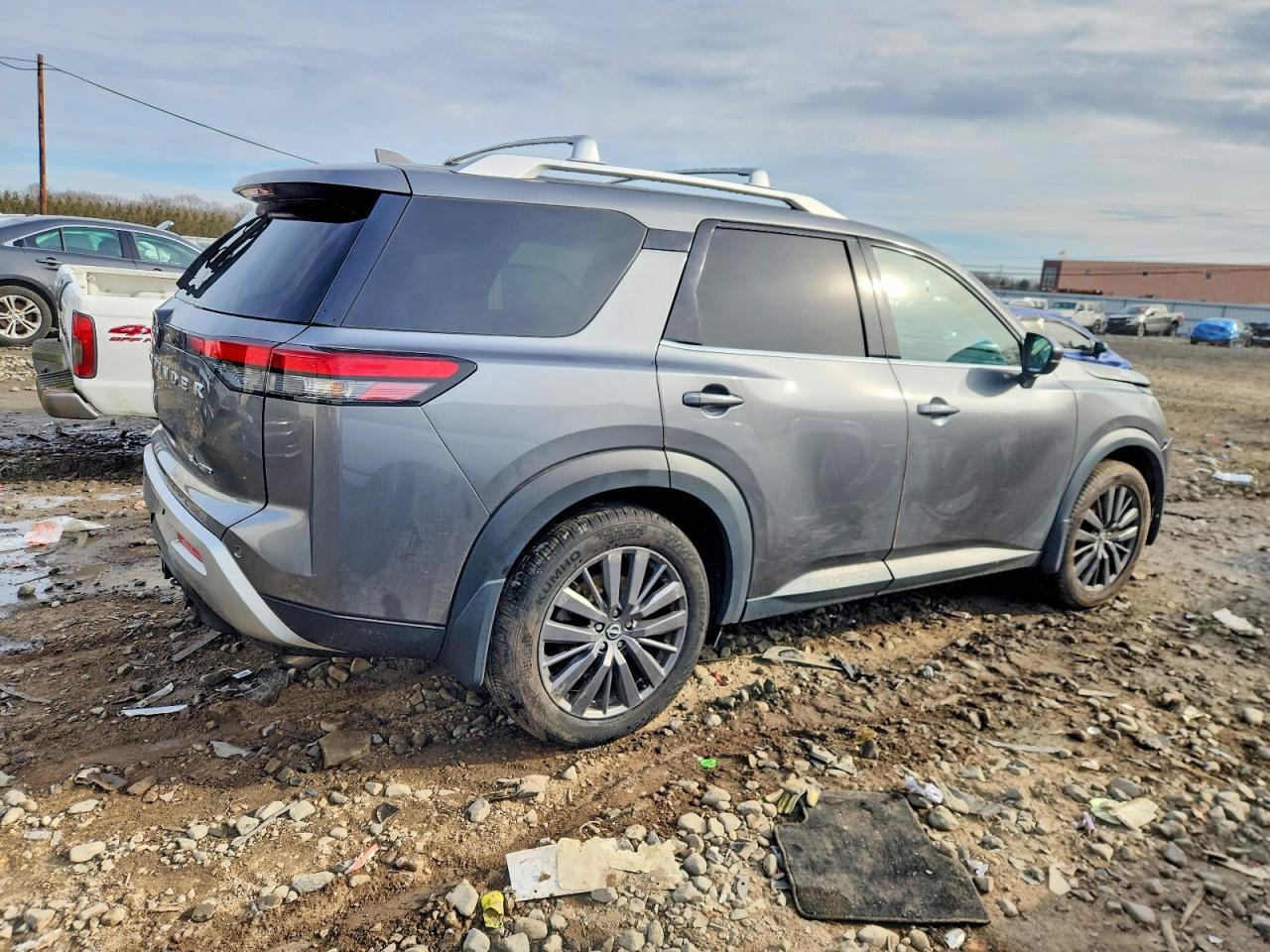 2022 Nissan Pathfinder Sl - Фото 3