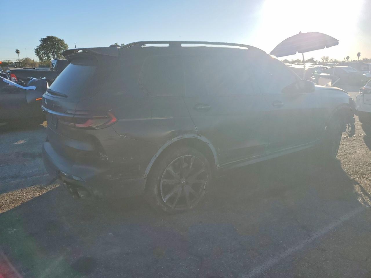 2025 BMW X7 M60I - Image 3