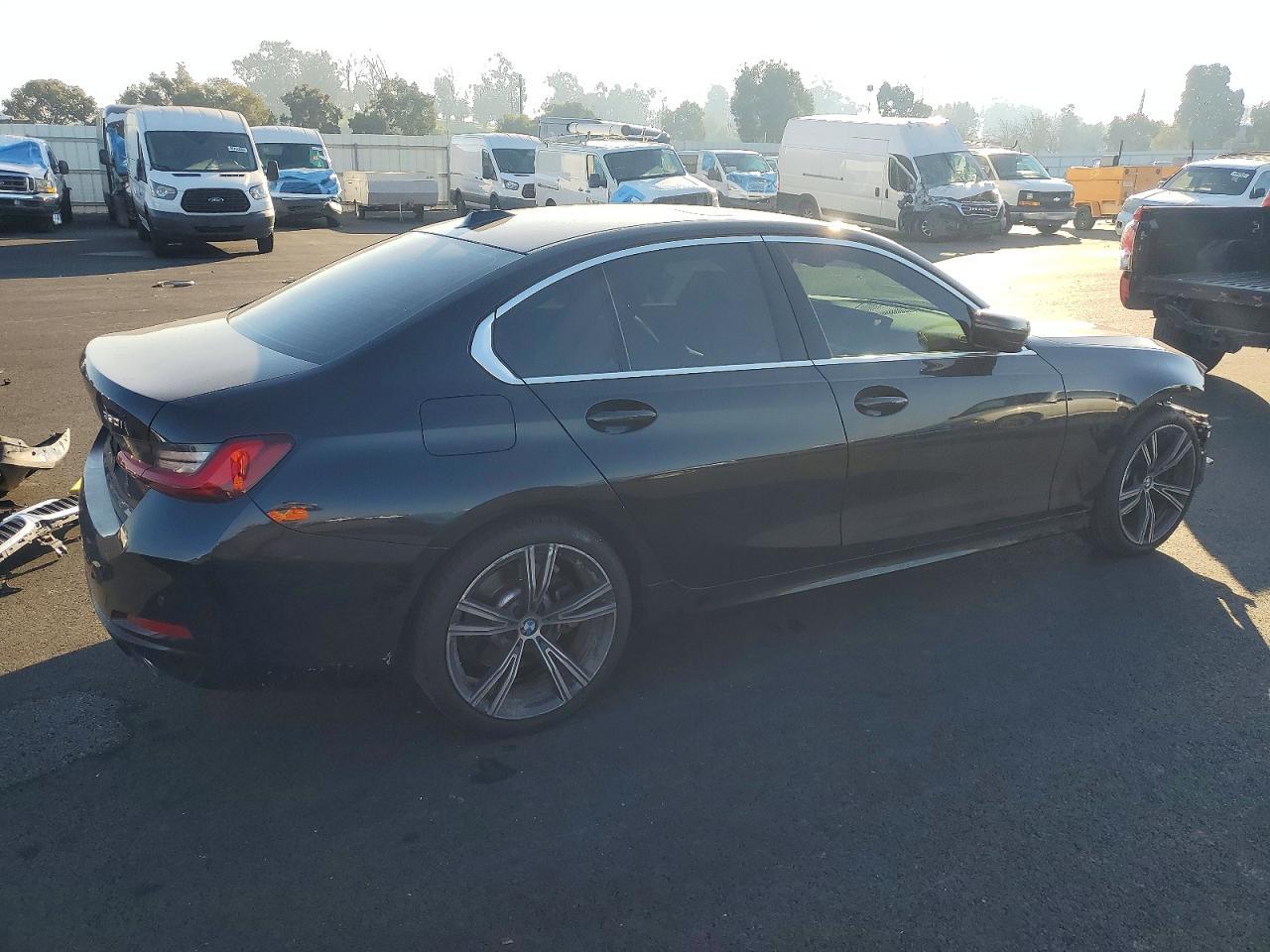 2024 BMW 330I - Image 3