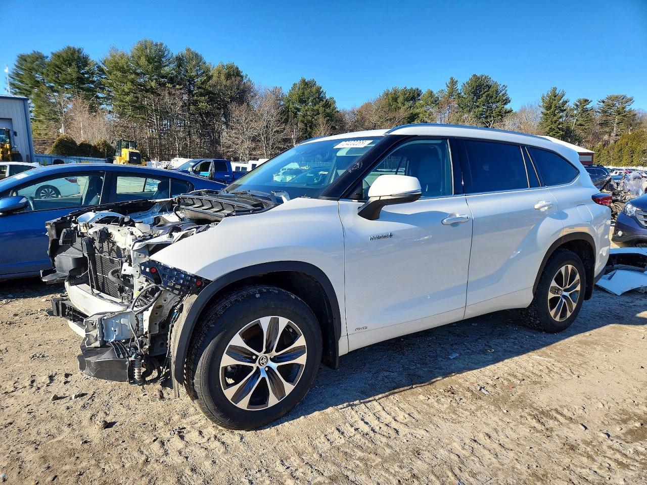 2020 Toyota Highlander Base