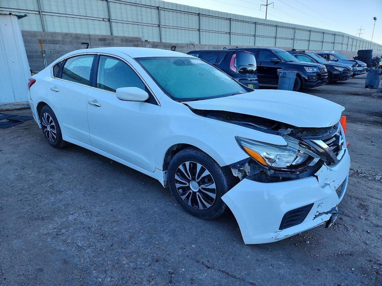2018 Nissan Altima 2.5 - Image 4