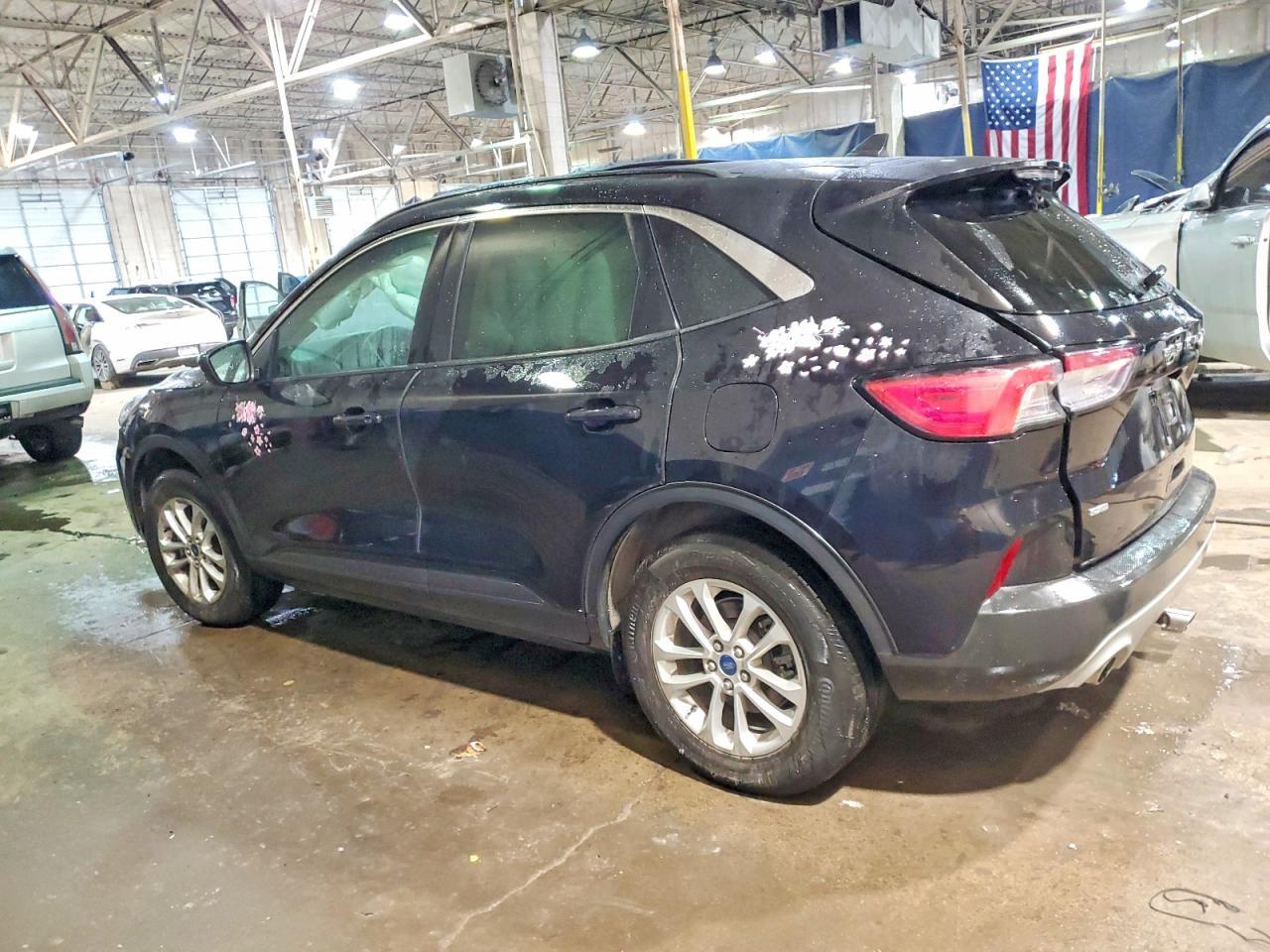 2020 Ford Escape Se - Фото 2