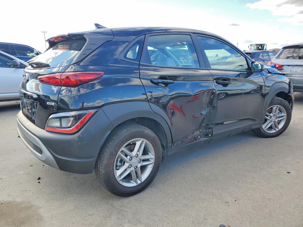 2023 Hyundai Kona Se - Фото 3