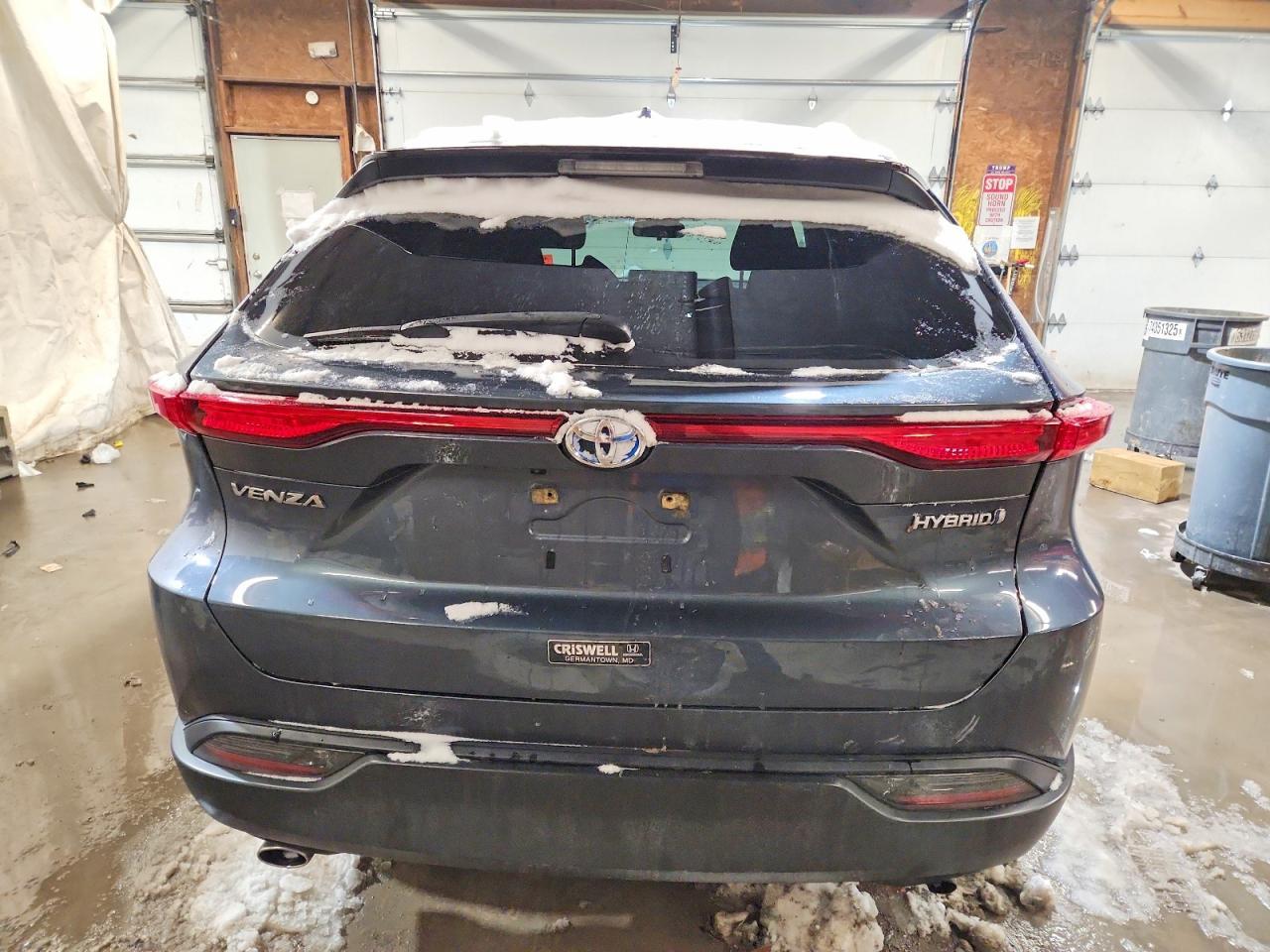 2021 Toyota Venza Le - Image 6