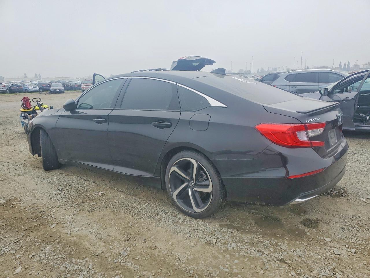 2022 Honda Accord Hybrid Sport - Фото 2