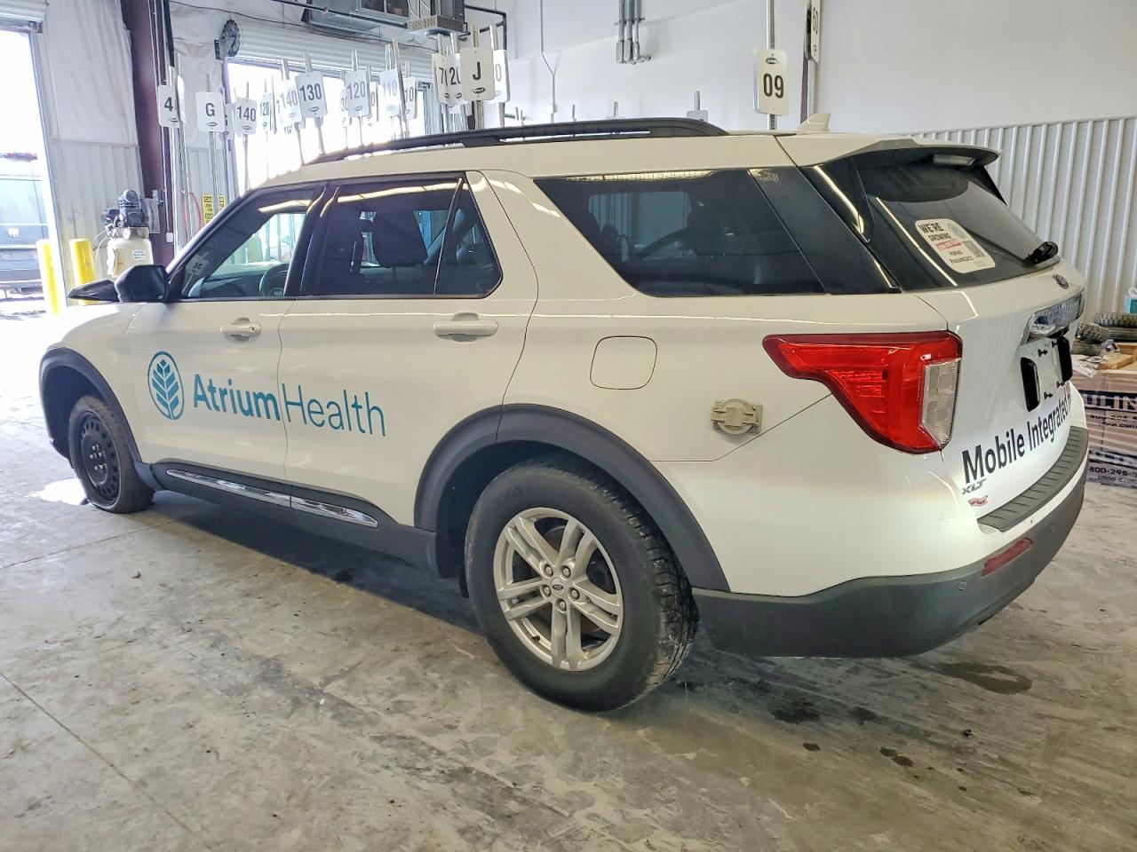 2020 Ford Explorer Xlt - Фото 2