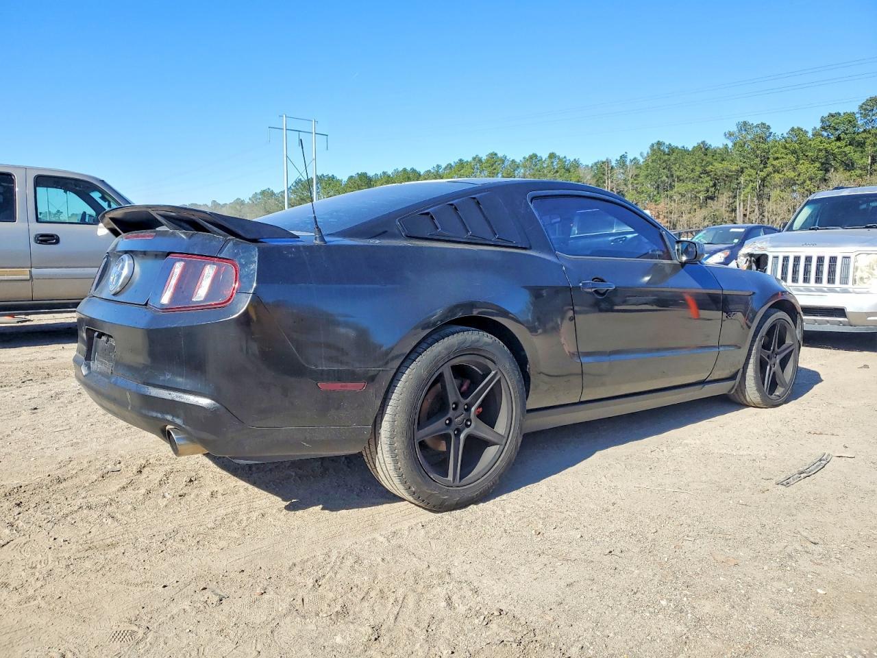 2012 Ford Mustang - Фото 3