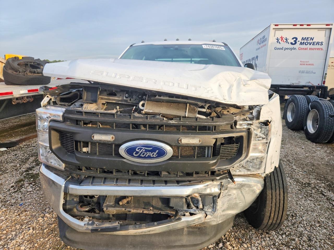 2022 Ford F450 Super Duty Flatbed Truck - Image 5