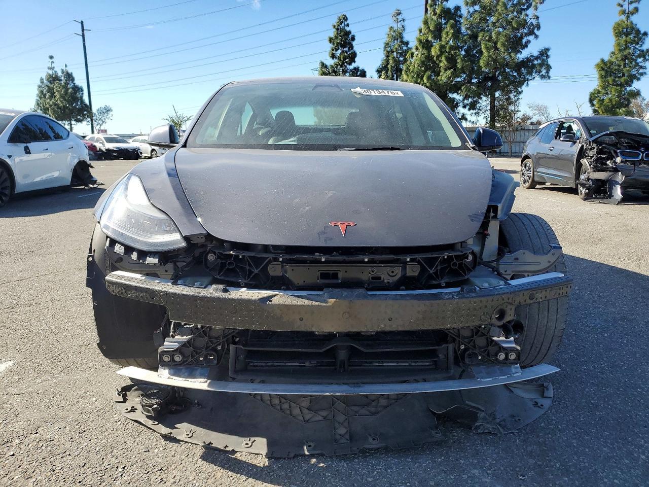 2022 Tesla Model 3 - Фото 5