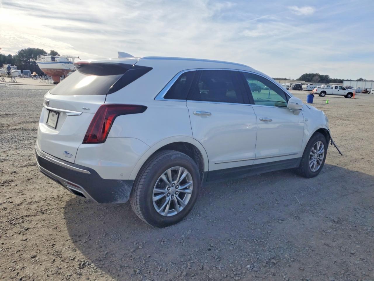 2020 Cadillac Xt5 Premium Luxury - Image 3