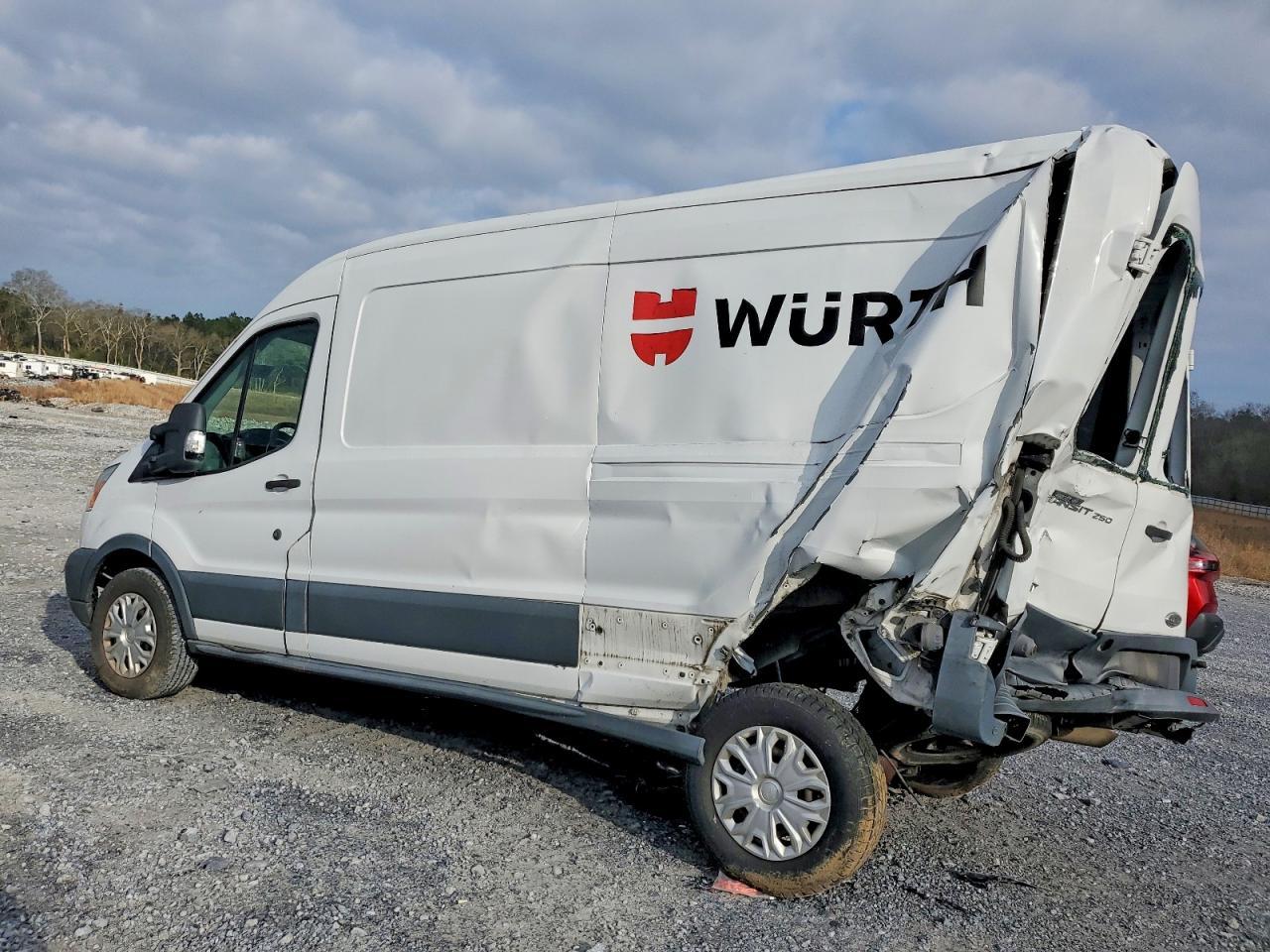 2015 Ford Transit 250 Delivery Van - Фото 2