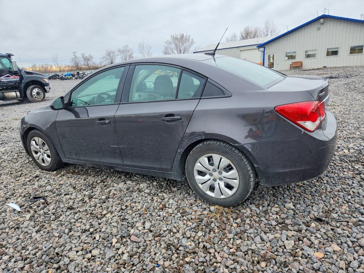 2014 Chevrolet Cruze Ls - Фото 2